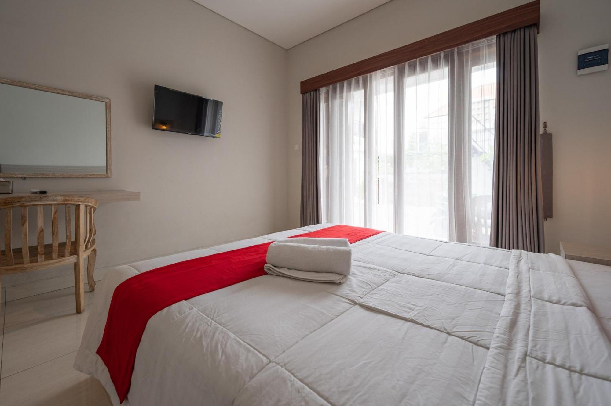 Reddoorz Plus At Yasa'S Living Denpasar Санур Экстерьер фото