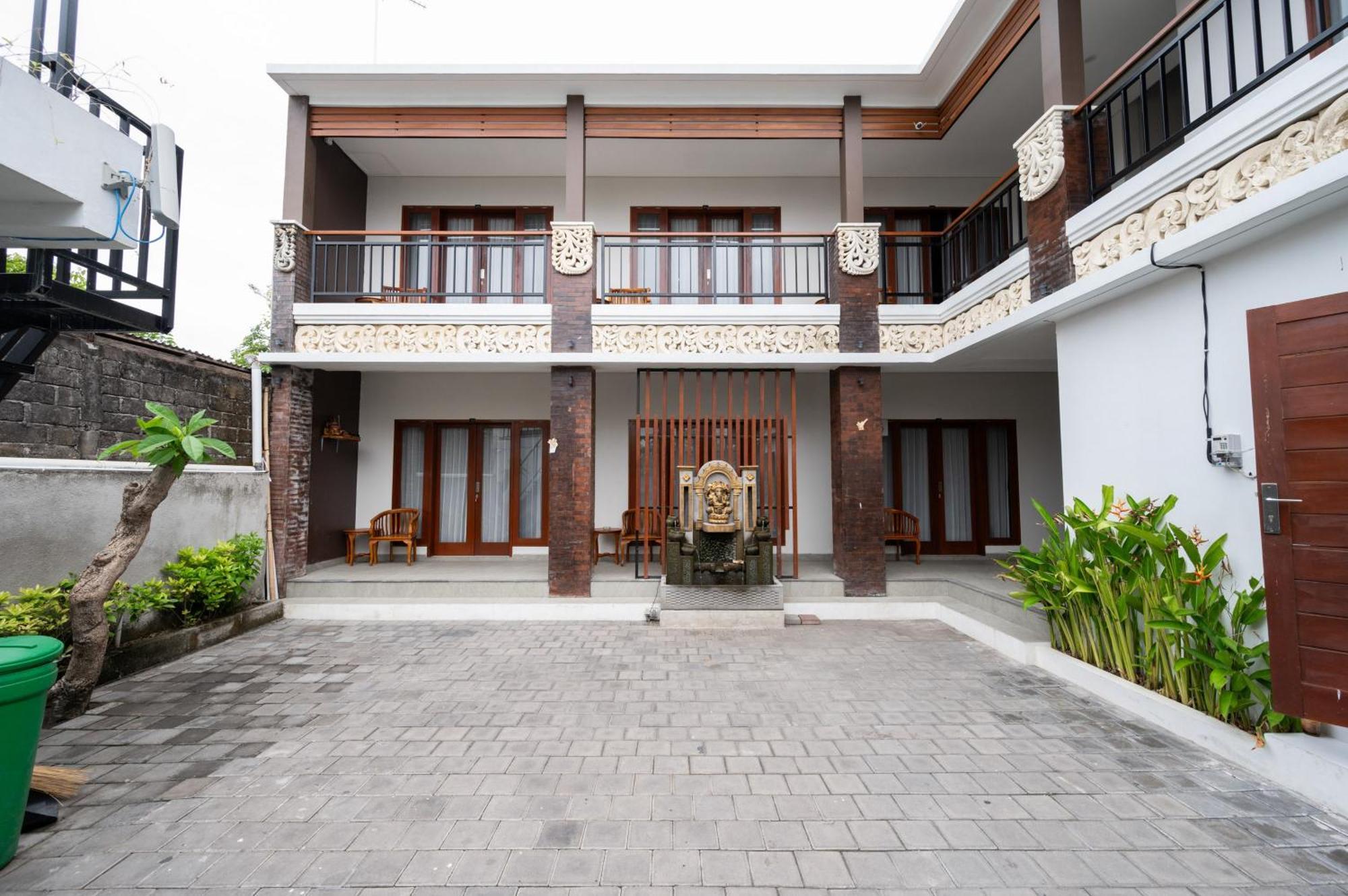 Reddoorz Plus At Yasa'S Living Denpasar Санур Экстерьер фото